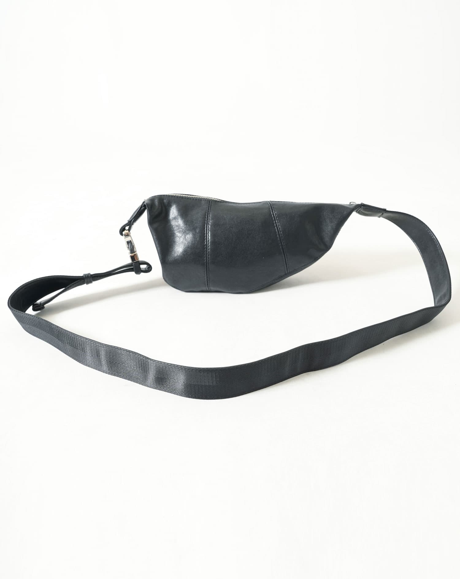 PUレザーボディバッグ