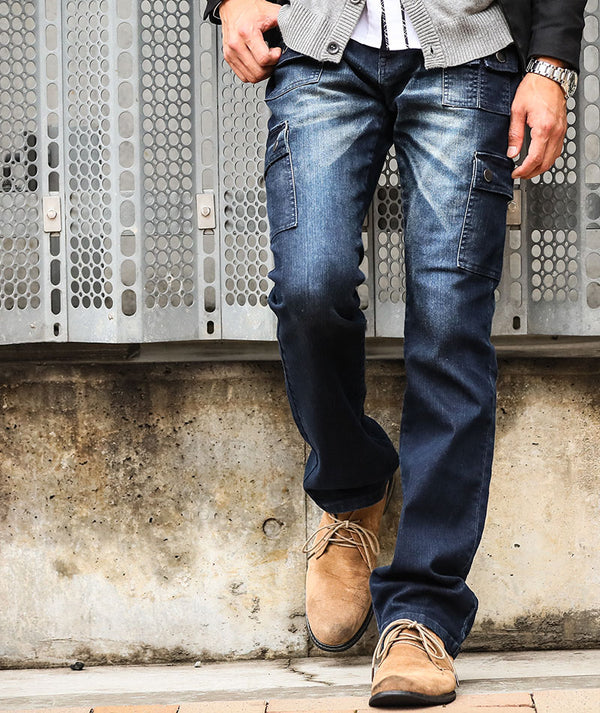 【少しブーツカットにしているから脚が細長く見える】スリムストレッチブーツカットフレアデニムカーゴパンツ