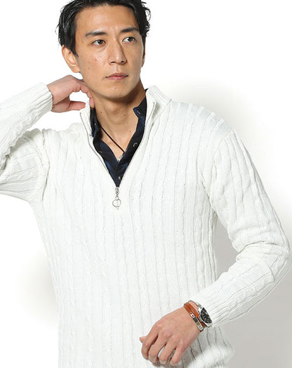 ハーフジップケーブル編みスタンドニットアウター