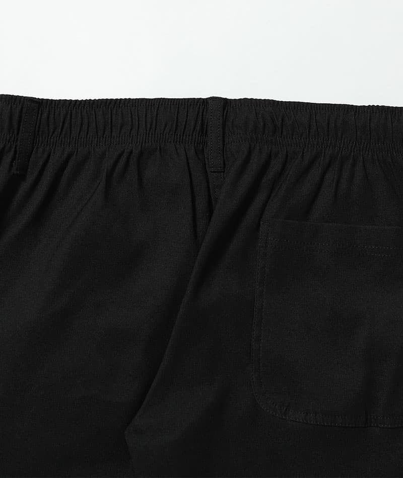汗染みが目立ちにくい吸汗速乾スーパーストレッチスキニーテーパードイージーチノパンツ