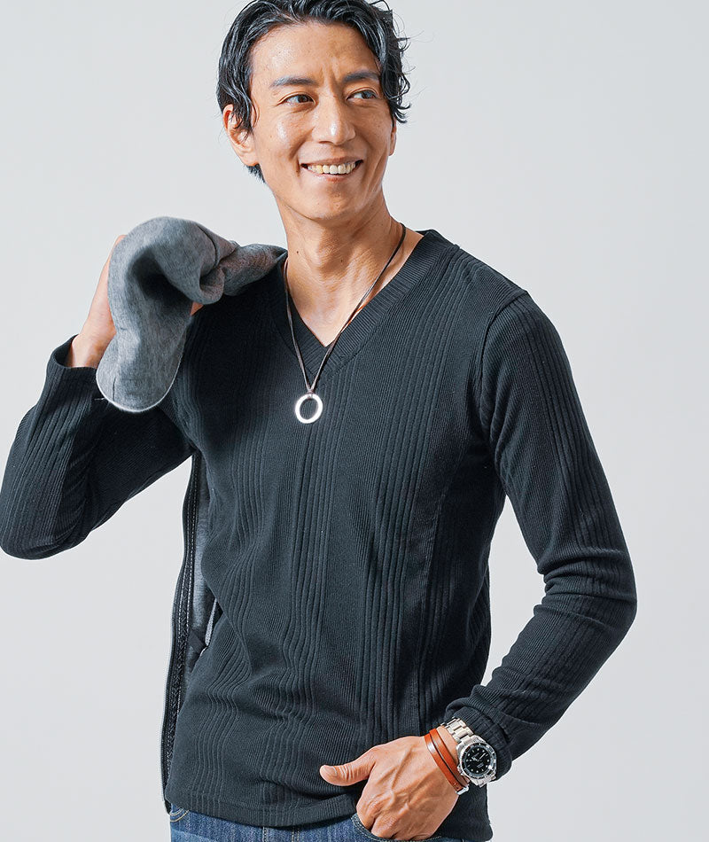 40代メンズ3点コーデセット　チャコール長袖パーカー×黒長袖Tシャツ×スリムインディゴデニムパンツ