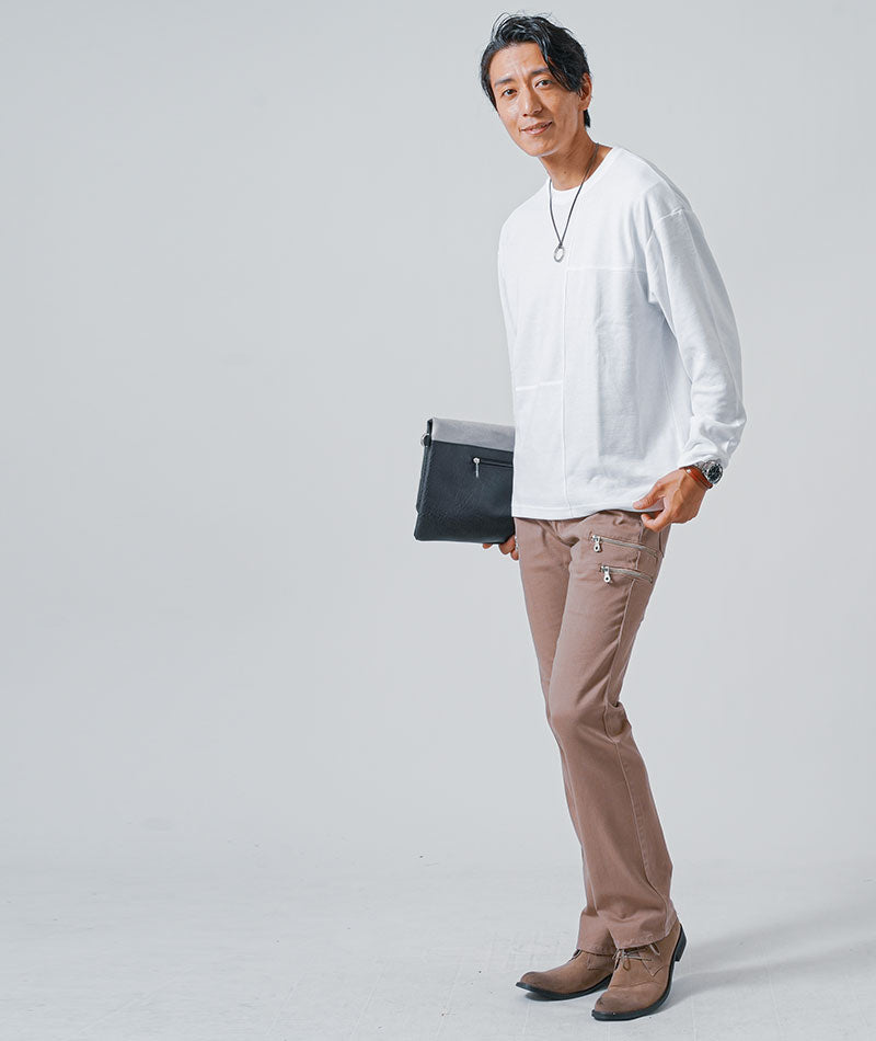40代メンズ3点コーデセット　黒パーカー×白長袖Tシャツ×ベージュブーツカットチノパンツ