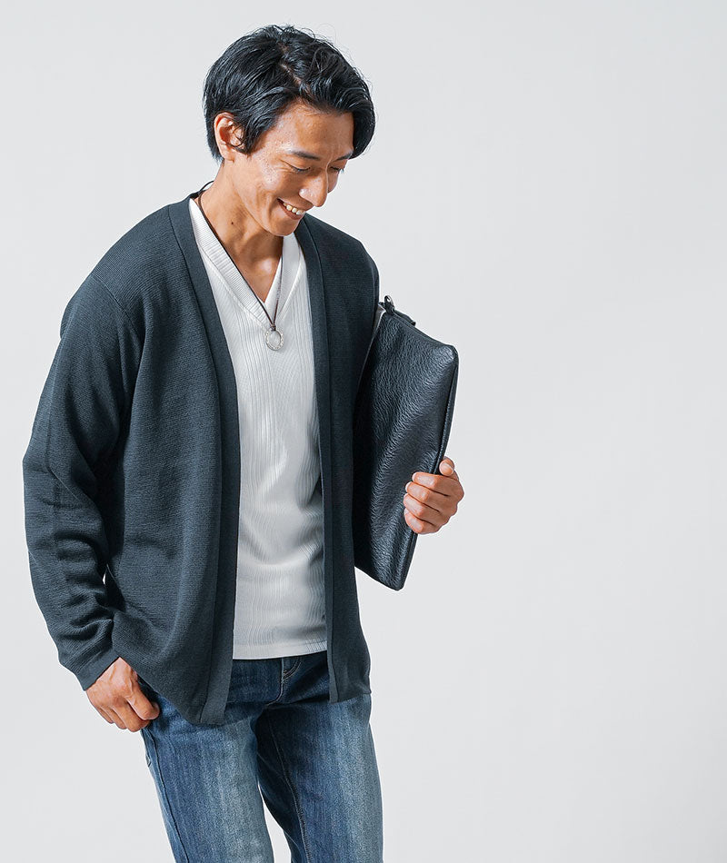 40代メンズ3点コーデセット　チャコール長袖カーディガン×白長袖Tシャツ×スリムインディゴデニムパンツ