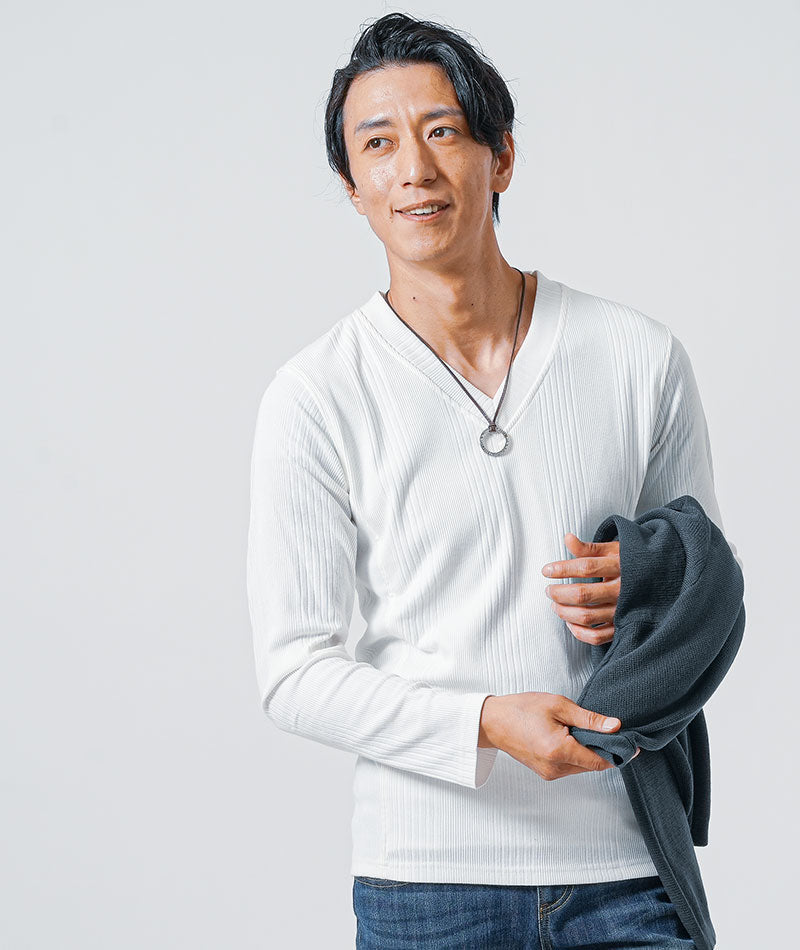40代メンズ3点コーデセット　チャコール長袖カーディガン×白長袖Tシャツ×スリムインディゴデニムパンツ