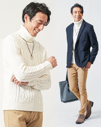 40代メンズ3点コーデセット　ネイビージャケット×白タートルネックニット×スリムベージュパンツ