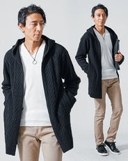 3点コーデセット 黒長袖ニットパーカー×白長袖Tシャツ×ベージュスリムチノパンツ