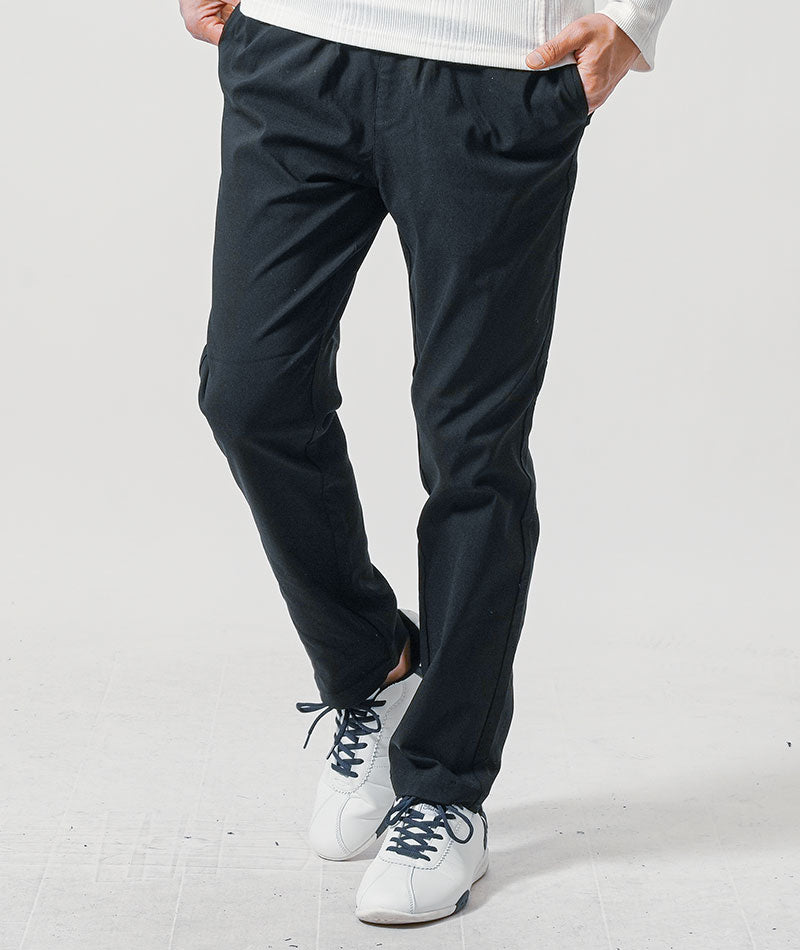 40代メンズ3点コーデセット　グレー長袖ロングパーカー×白長袖Tシャツ×黒テーパードイージーチノパンツ