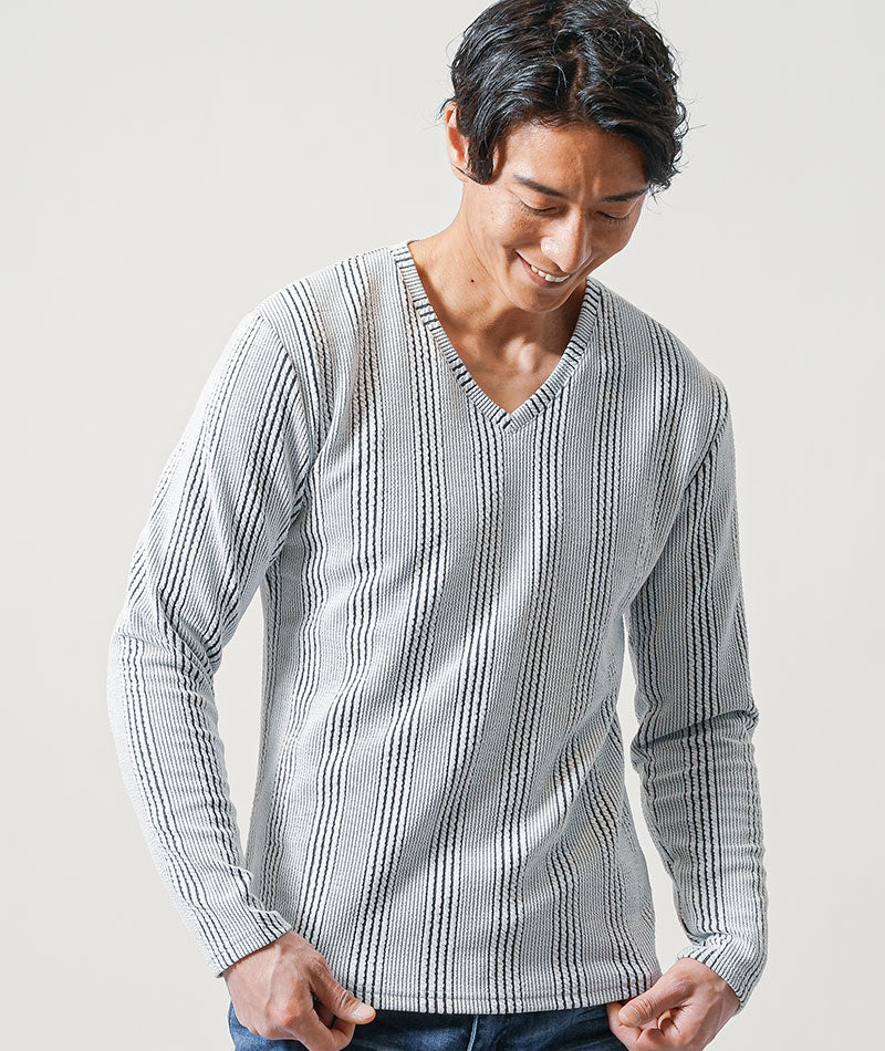 40代メンズ3点コーデセット　黒長袖テーラードジャケット×白長袖Tシャツ×ダークブルーテーパードアンクルデニムパンツ