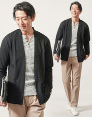 40代メンズ3点コーデセット 黒長袖カーディガン×黒長袖ヘンリーネックTシャツ×ベージュスリムイージーチノパンツ