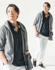 40代メンズ夏の3点コーデセット　グレー5分袖パーカー×ネイビー半袖ポロシャツ×白アンクルチノパンツ