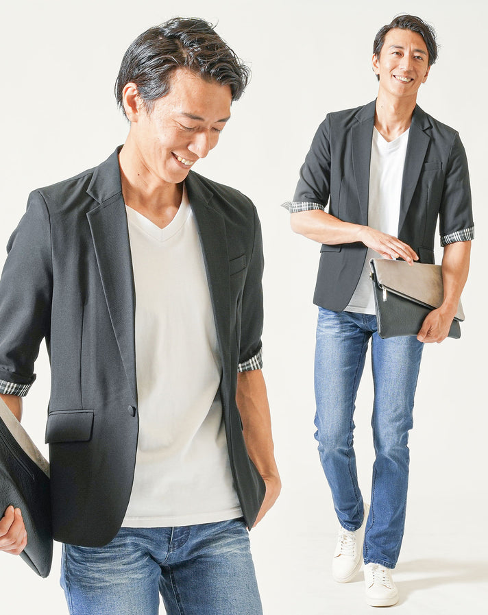 40代メンズ夏の3点コーデセット 黒5分袖テーラードジャケット×白半袖Tシャツ×ダークブルーストレッチデニムパンツ