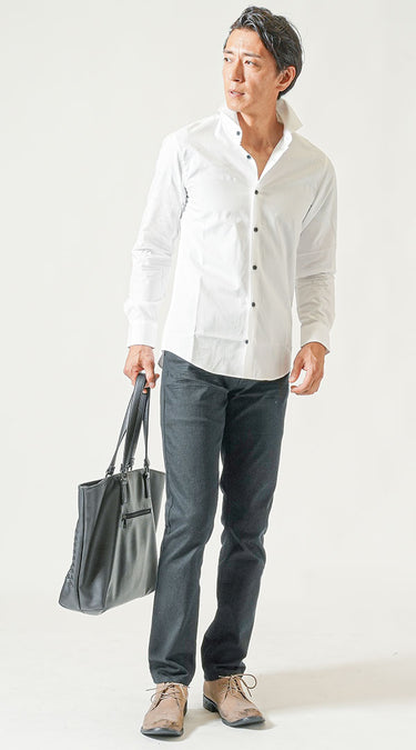 清潔感と色気を両立したちょいワルシャツコーデ