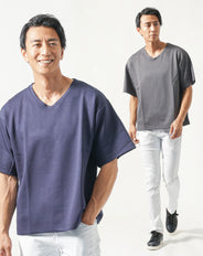 40代メンズ夏服全身3点コーデセット　ネイビー半袖Tシャツ×グレー半袖Tシャツ×白ストレッチチノパンツ
