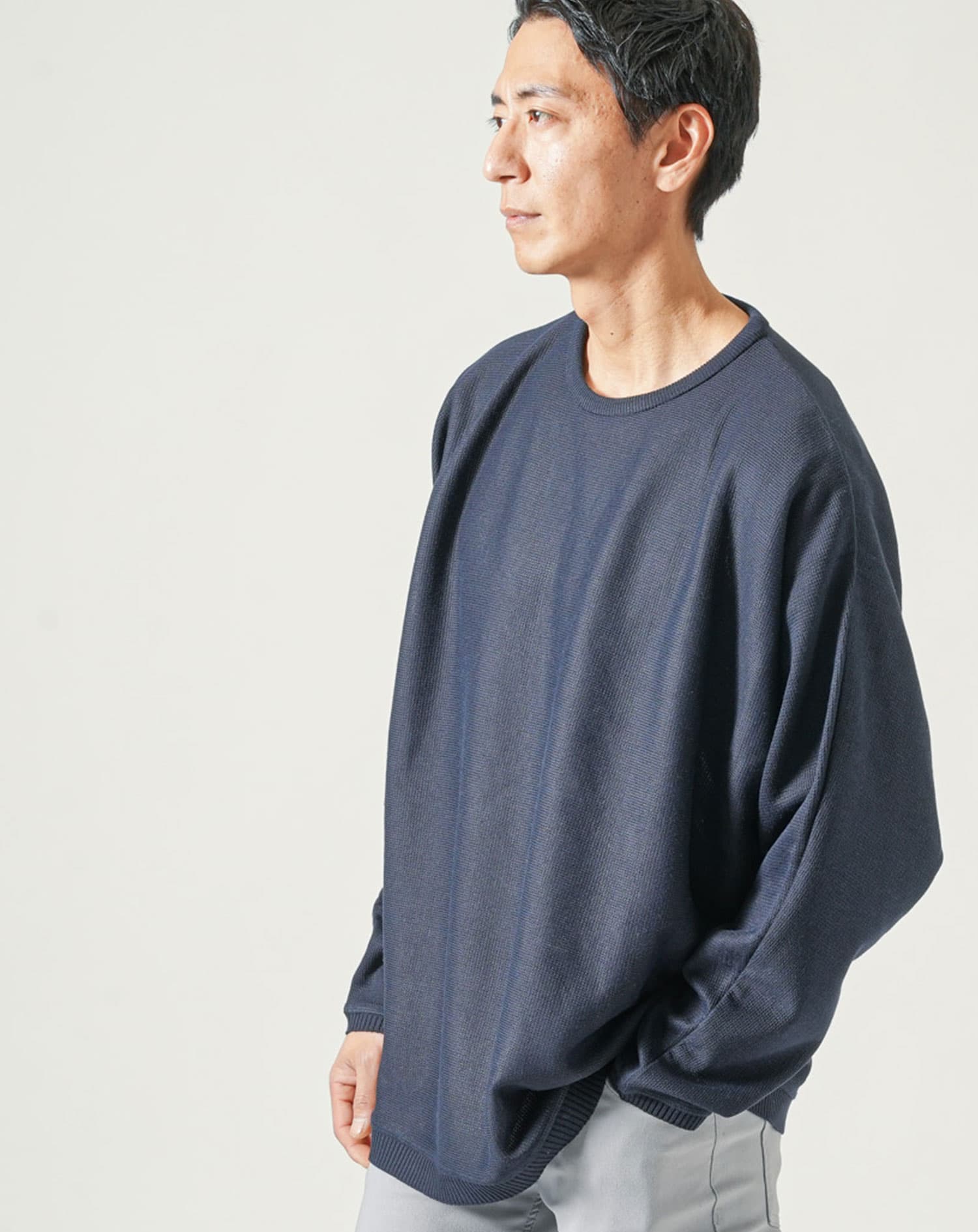 ドルマンスリーブゆったり長袖クルーネックニット