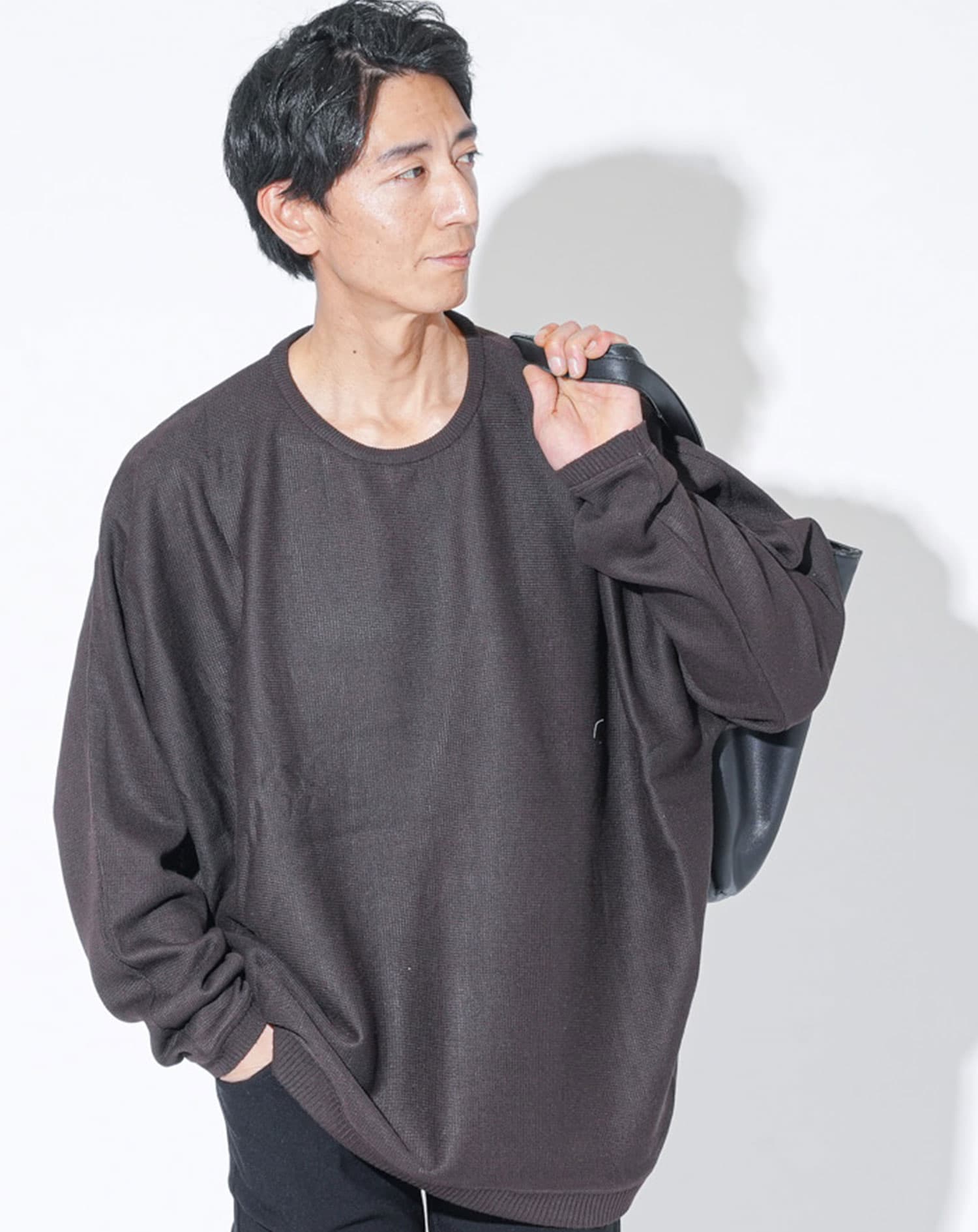 ドルマンスリーブゆったり長袖クルーネックニット