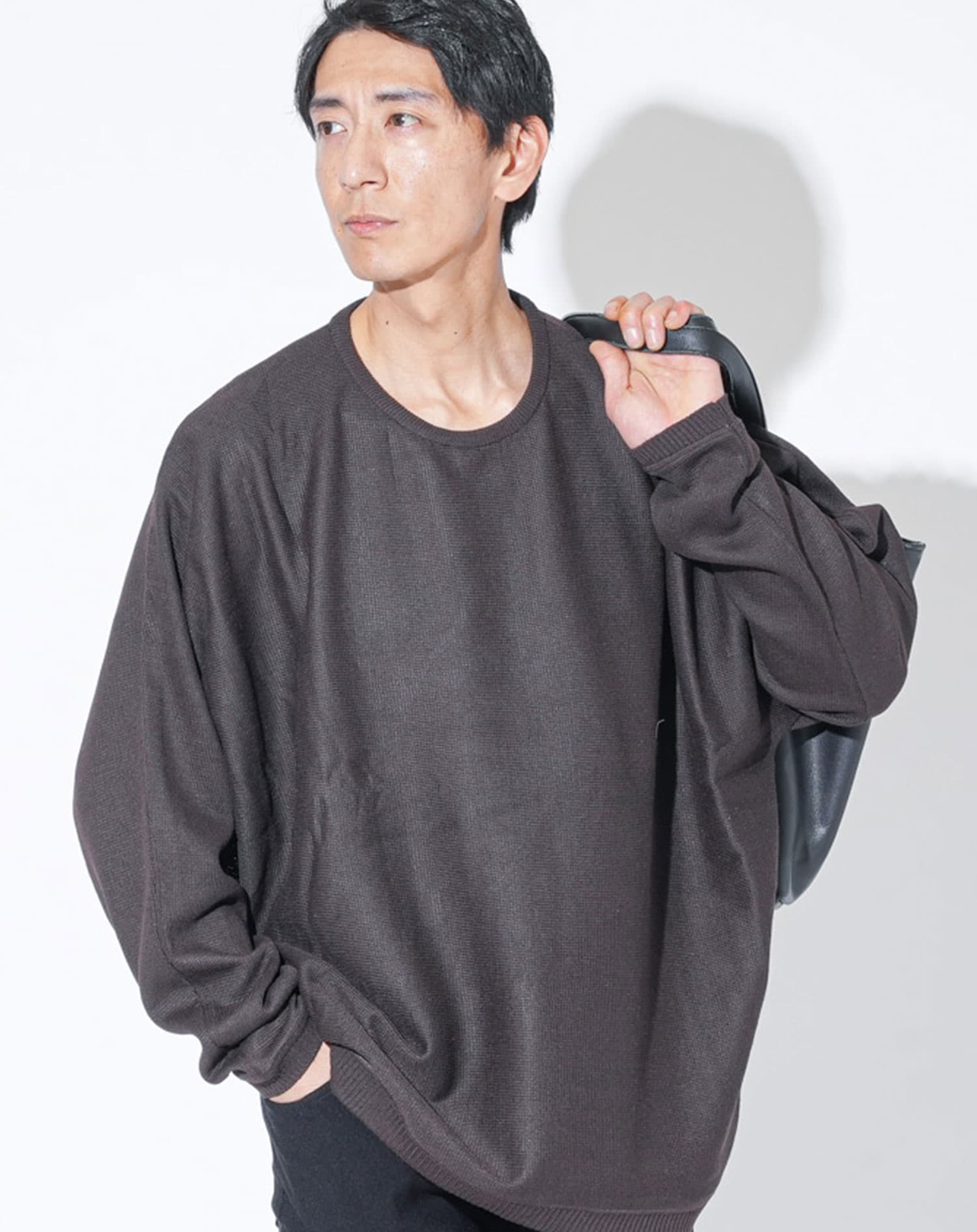 ドルマンスリーブゆったり長袖クルーネックニット