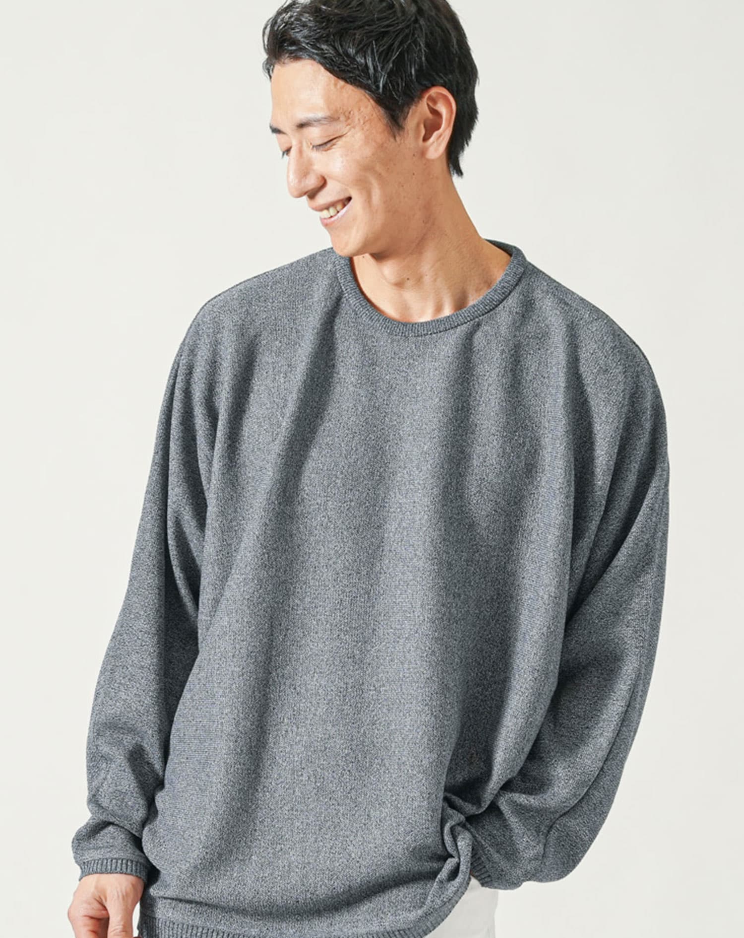 ドルマンスリーブゆったり長袖クルーネックニット