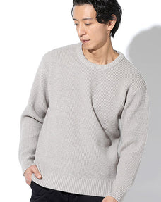 形態安定ワッフル編みゆったりシルエットクルーネックニットセーター