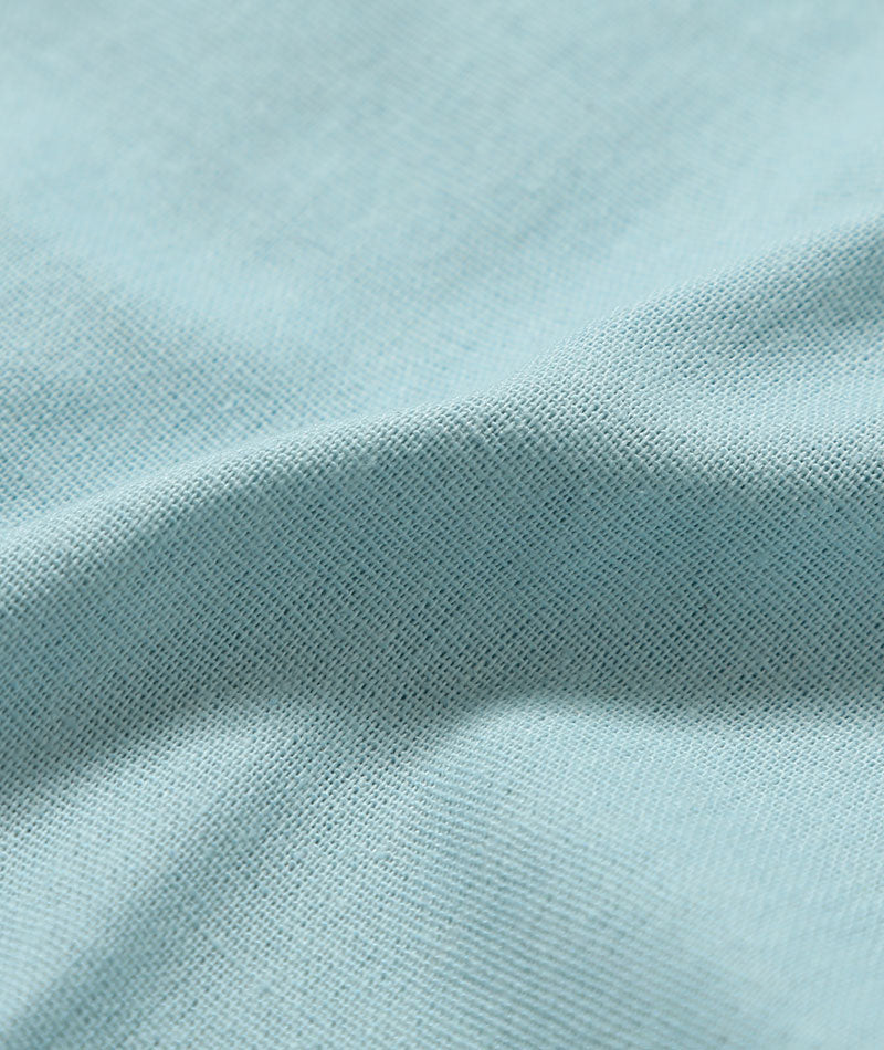 ウッド調ボタン綿麻素材ホリゾンタルカラー７分袖シャツ