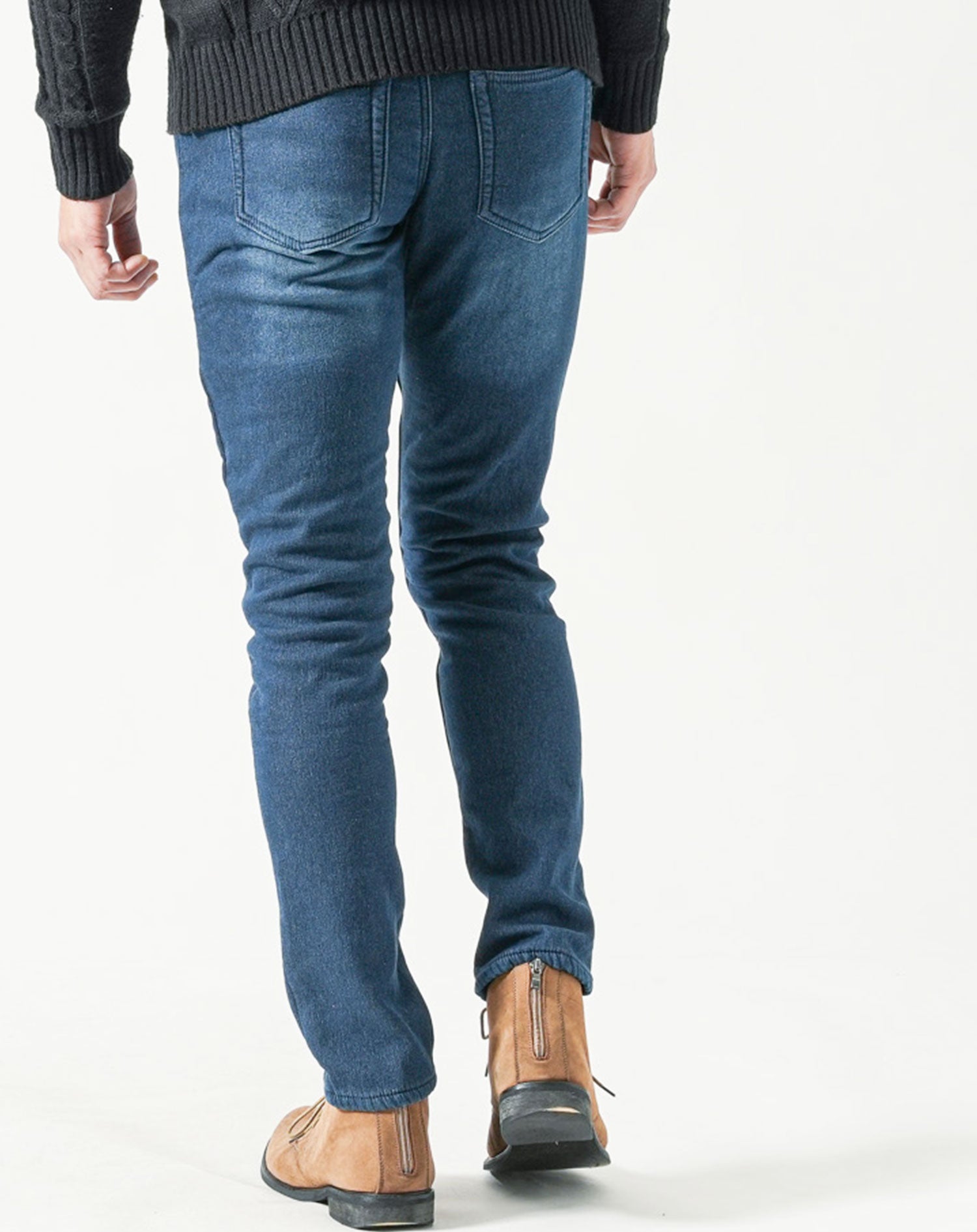 暖かい裏フリース素材スキニーテーパードストレッチチノ・デニム