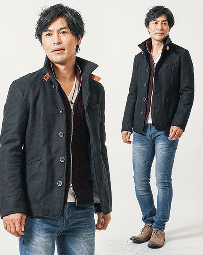 50代 マネキン買い メンズファッション 冬服 男性 カジュアル 3点コーデセット 黒日本製コート×ワインニットアウター×ネイビースリムデニムパンツ 全身 デート 服装 コーディネート 大きいサイズ