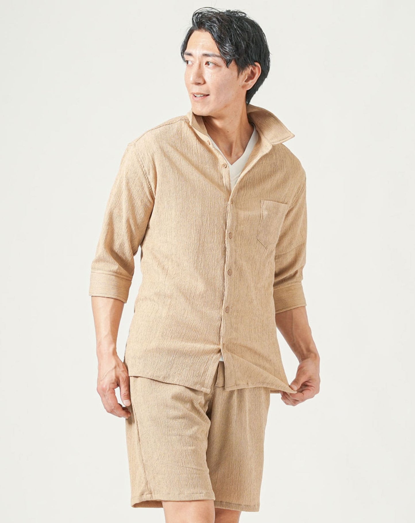 ベージュ(ハーフパンツ)　H183cmW63kg 着用サイズ:Ｌ