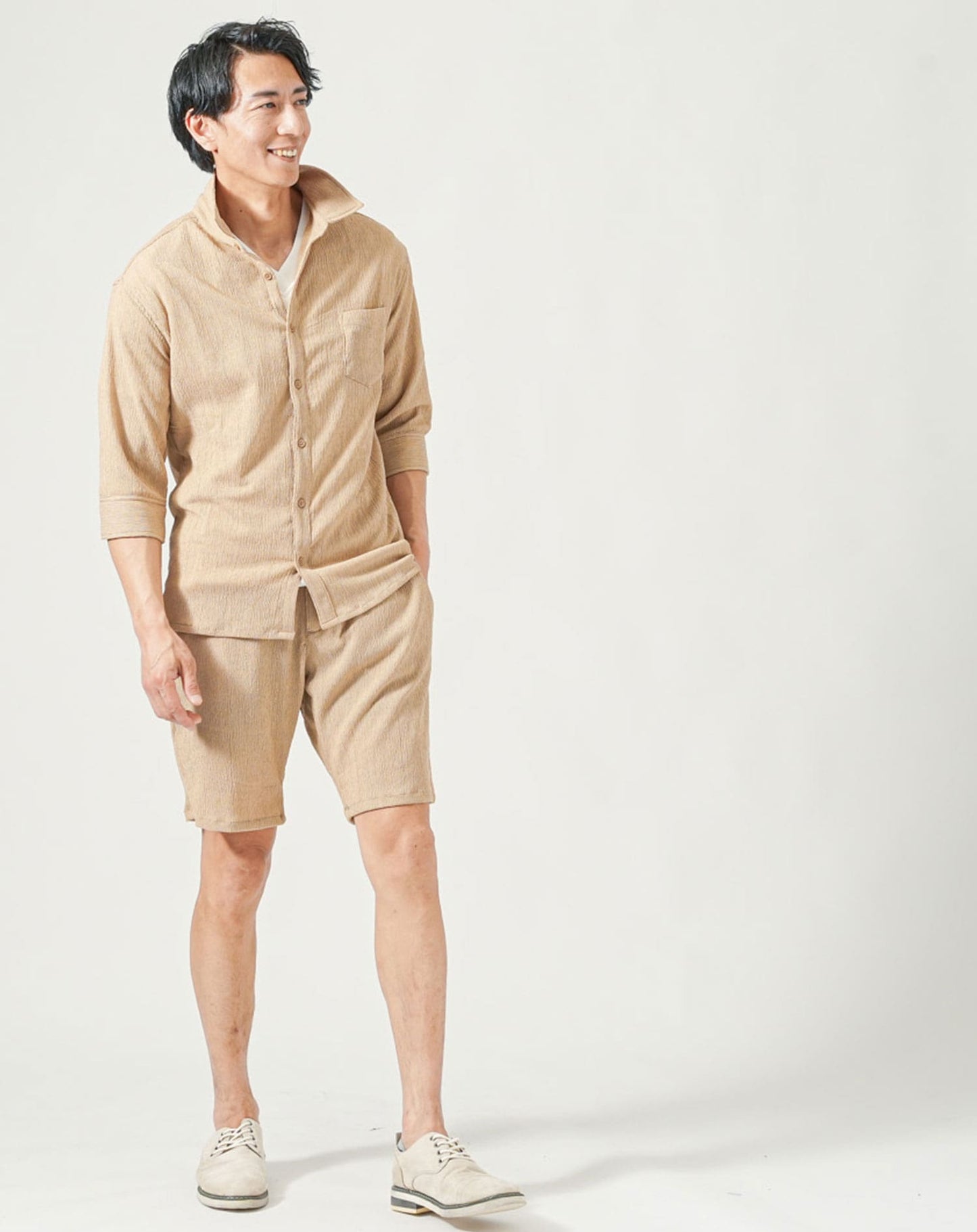 ベージュ(ハーフパンツ)　H183cmW63kg 着用サイズ:Ｌ