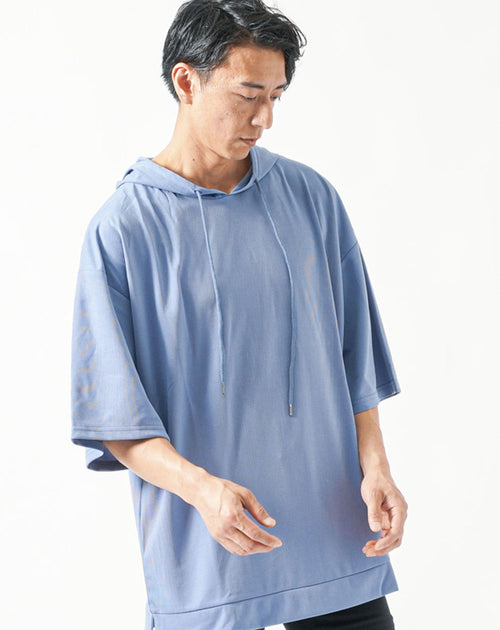 涼しい薄手のサマーパーカー