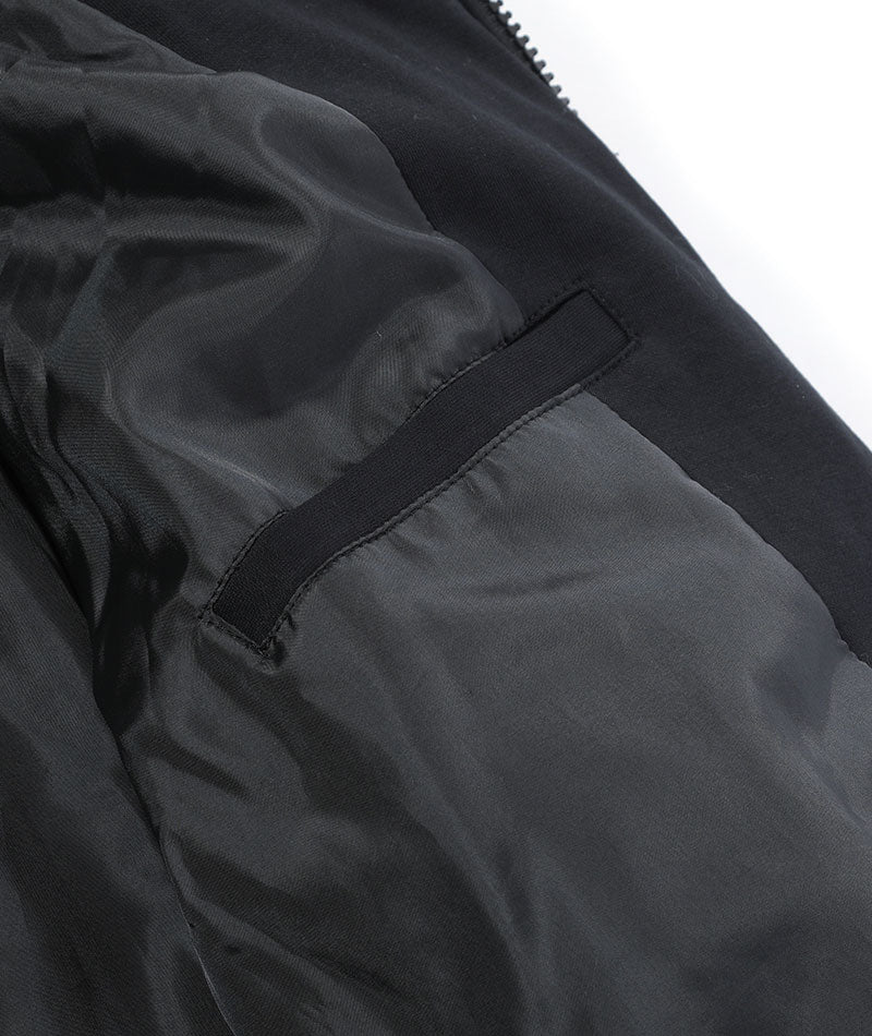 がっちり体型の方におすすめトリコロールデザインパイピングフード付き中綿ダウンジャケット