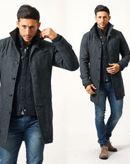 がっちり体型の方におすすめ冬の3点コーデセット グレーロングコート×黒ニットアウター×ネイビーデニムパンツ