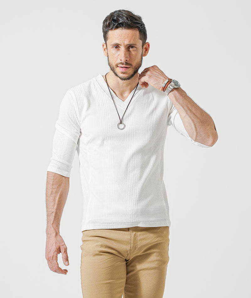 がっちり体型夏の3点コーデセット ネイビー半袖Tシャツ×白7分袖Tシャツ×ベージュストレッチチノパンツ
