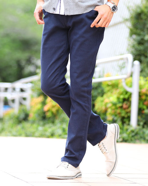 脚長 美脚に見えるスリムな細身チノパン