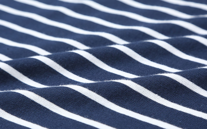 切り替えデザインボーダー半袖カットソー