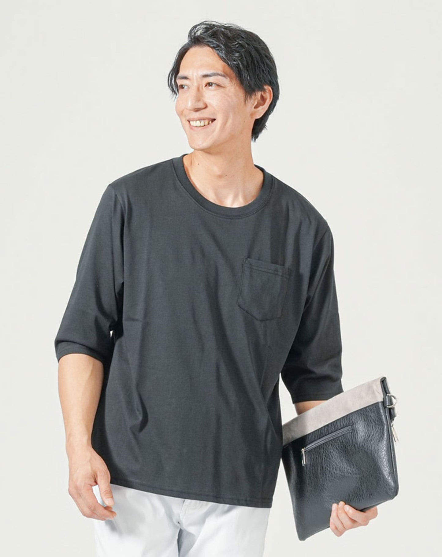 ブラック　H183cmW63kg 着用サイズ:Ｌ