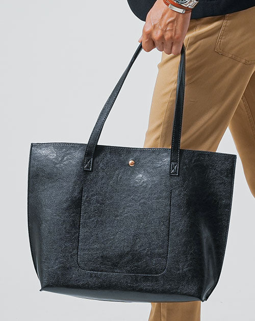 メンズにおすすめのシンプルデザインA4対応黒トートバッグ