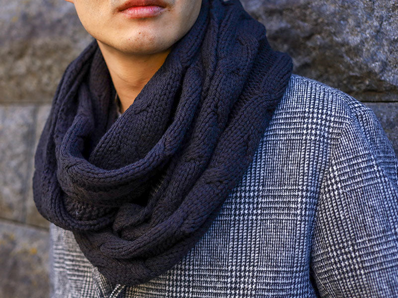 ケーブル編みデザインニットスヌード