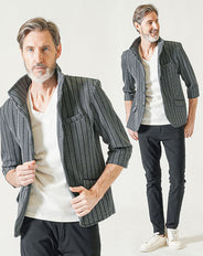 60代メンズ夏の3点コーデセット 黒グレー7分袖ジャケット×白7分袖VネックTシャツ×黒ストレッチチノパンツ