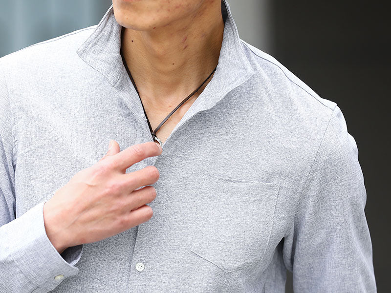 シャンブレー素材ワイヤー入りスタンドカラーシャツ