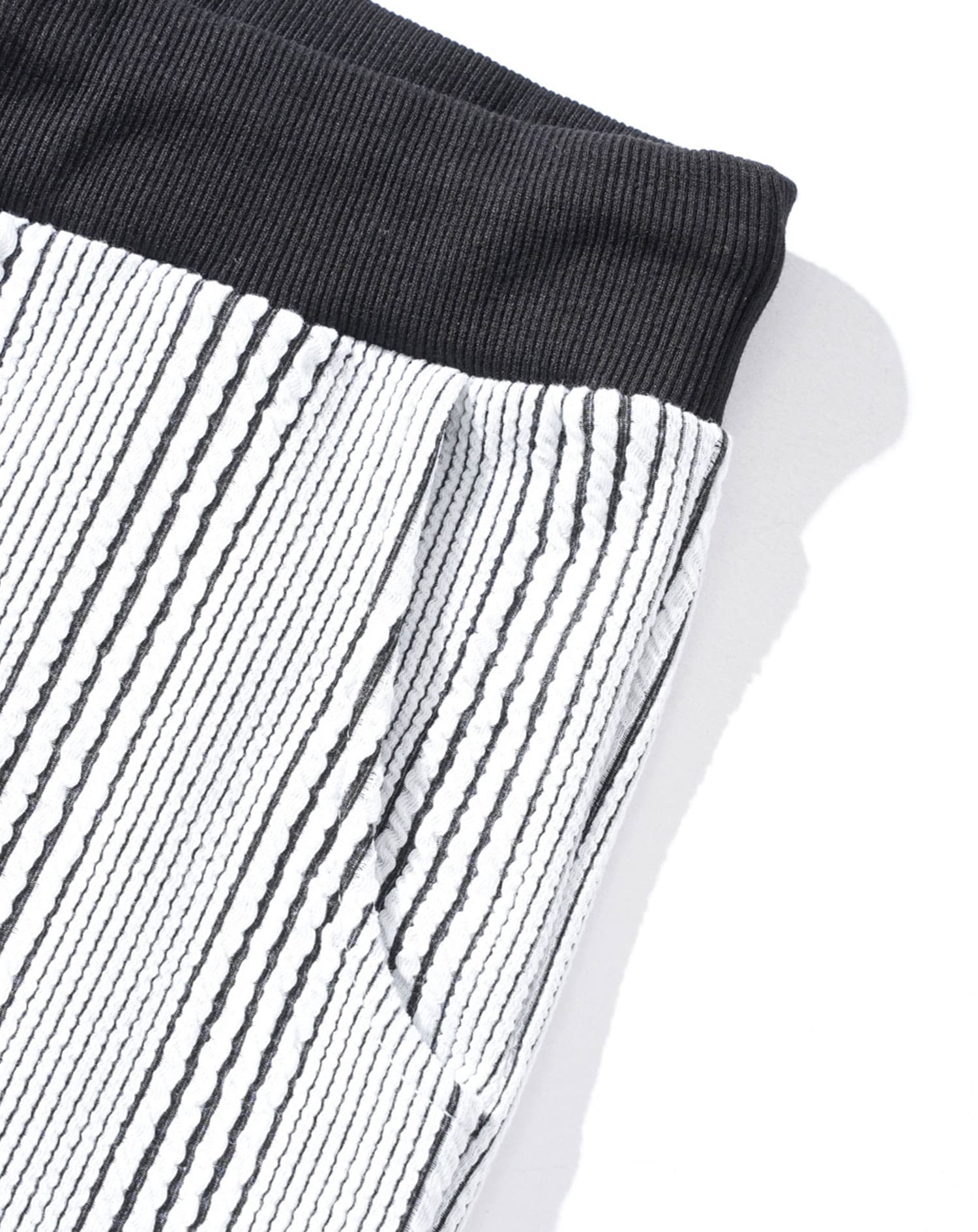 総柄セットアップ　ハーフジップ半袖ポロシャツ×イージーアンクルパンツ