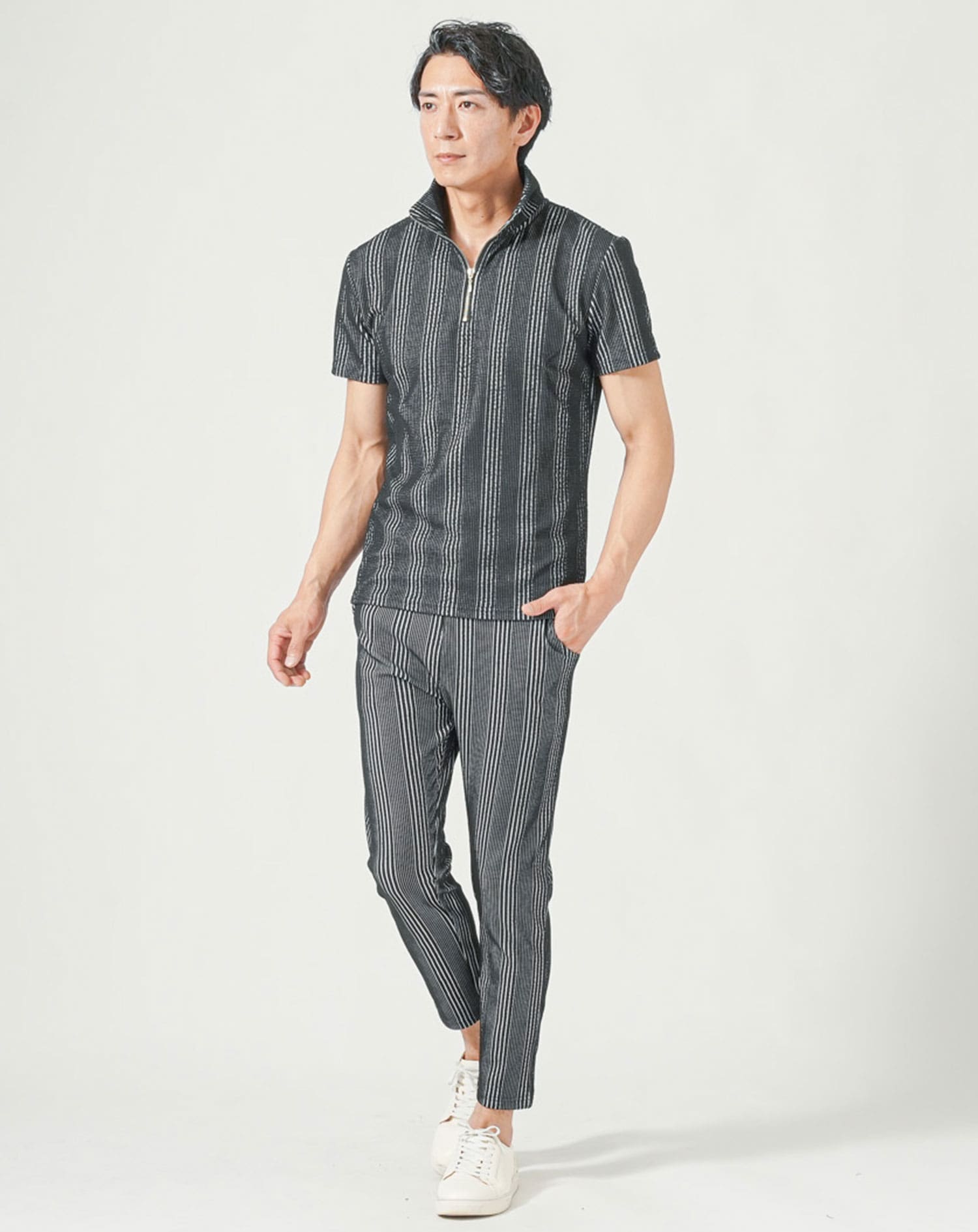 総柄セットアップ　ハーフジップ半袖ポロシャツ×イージーアンクルパンツ