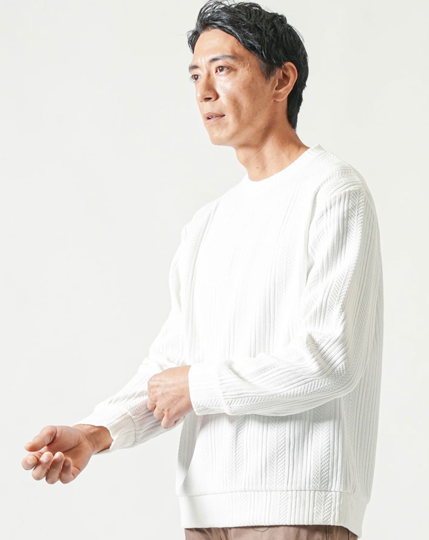 ストライプジャガードニットソートレーナー