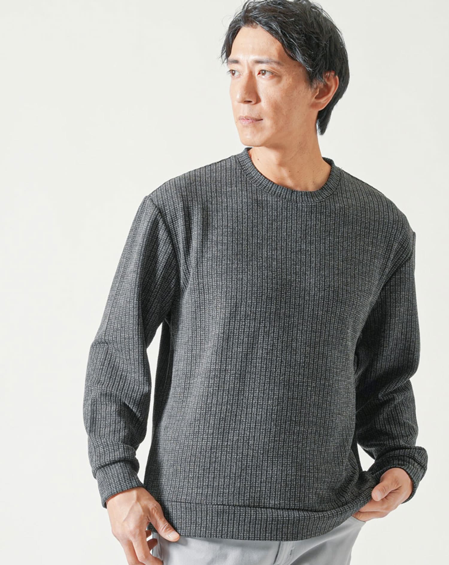 ストライプジャガードニットソートレーナー