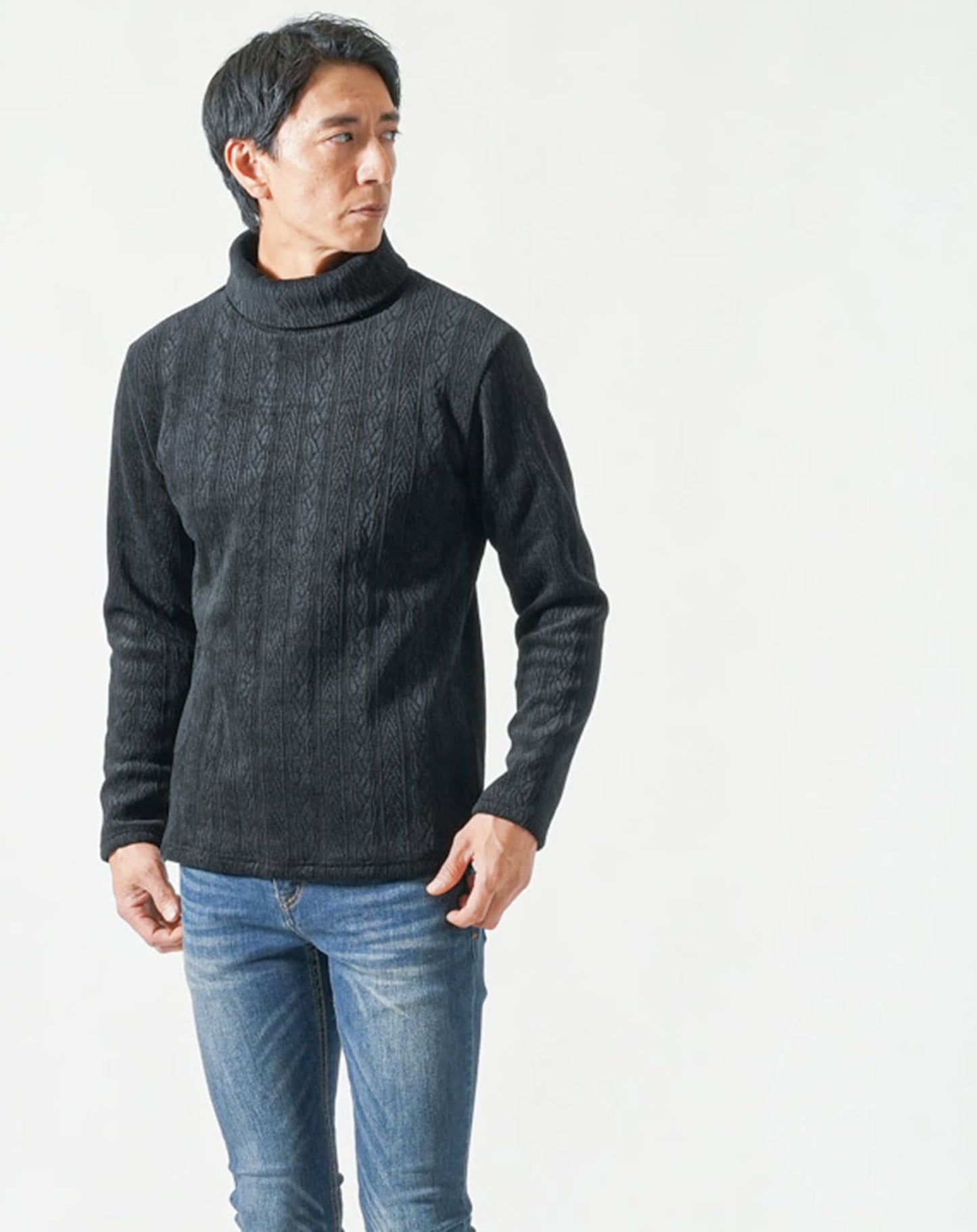 モール裏起毛ケーブル柄タートルネック長袖ニット