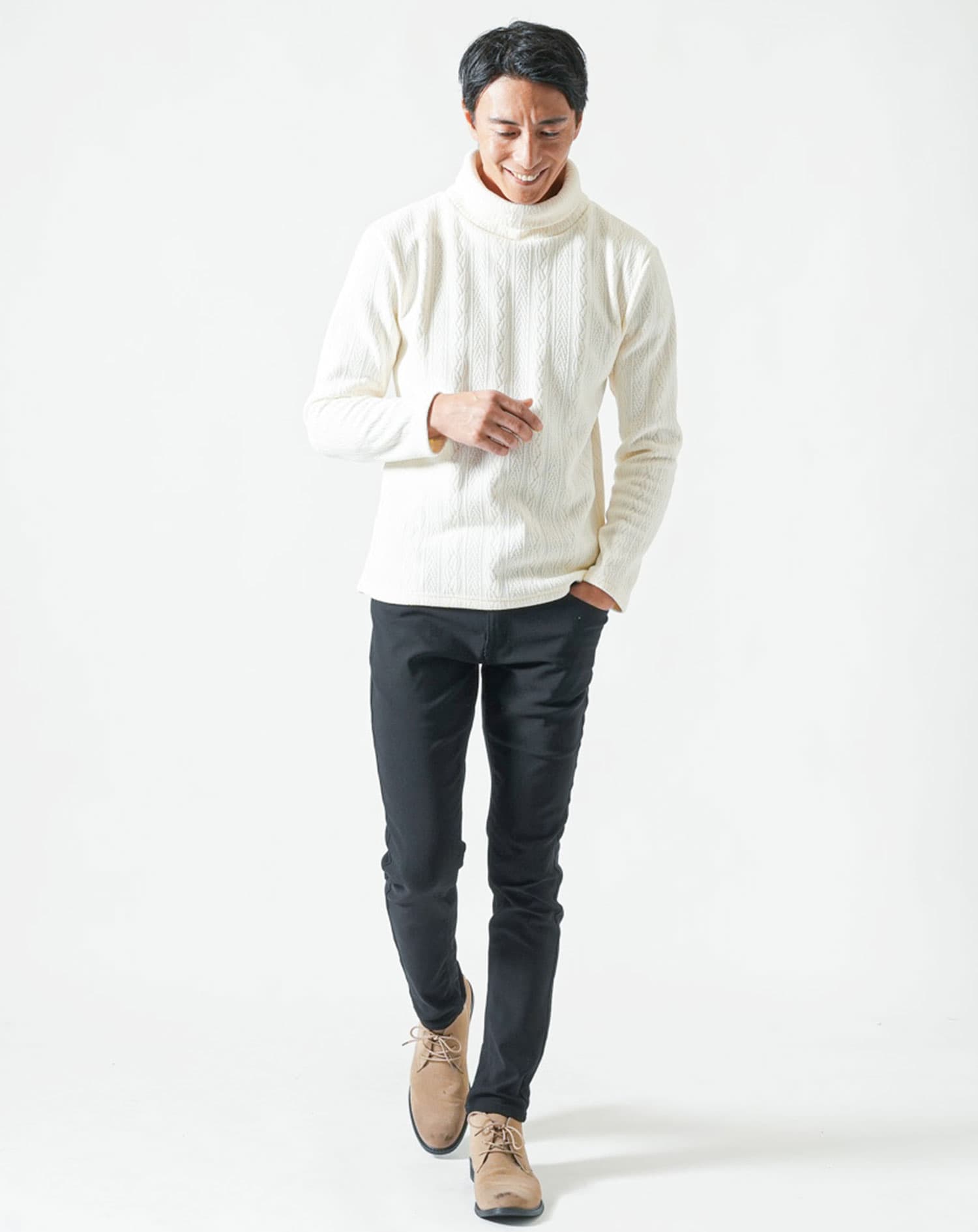 モール裏起毛ケーブル柄タートルネック長袖ニット