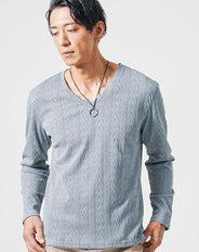 ケーブル編み長袖VネックニットTシャツ