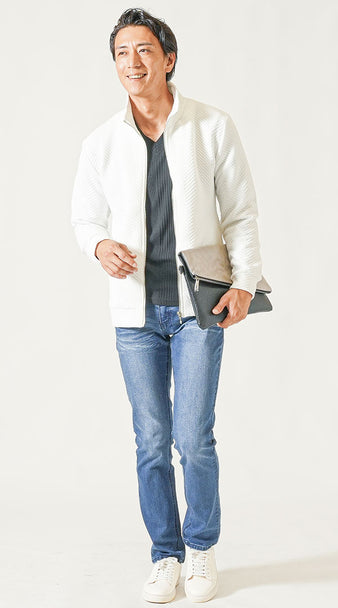 白ブルゾンを使ったメンズ冬コーデ