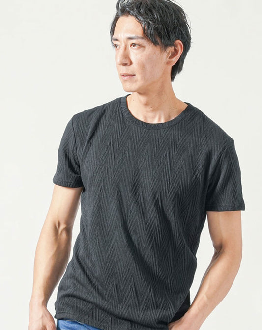 袖短めでイケオジ見えするうっすらデザインクルーネック半袖Tシャツ