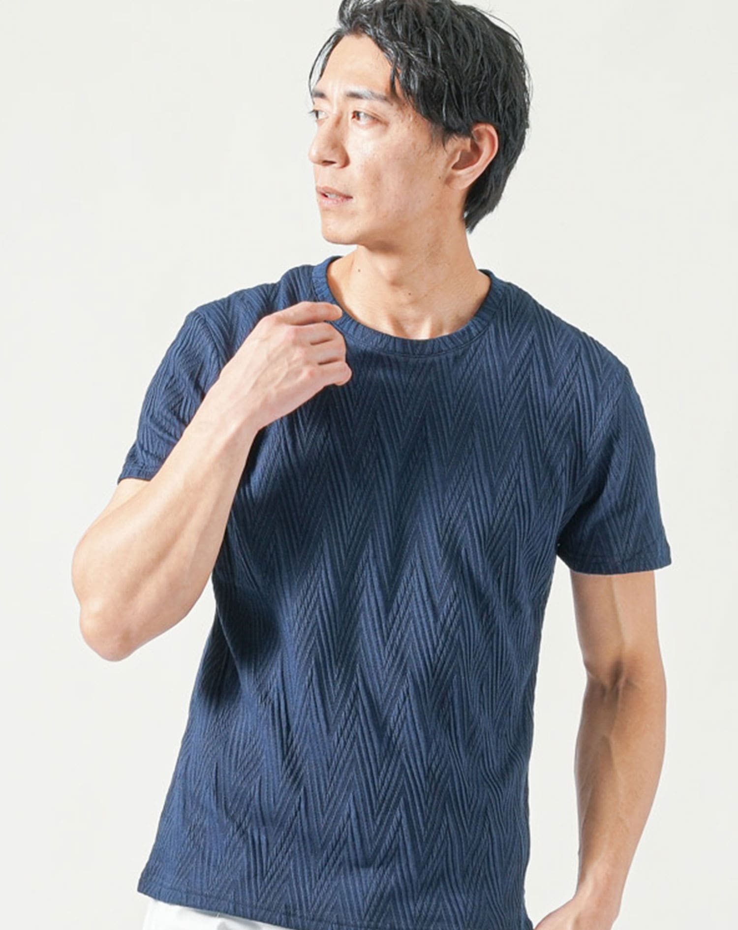 ランダムシェブロン柄クルーネック半袖Tシャツ