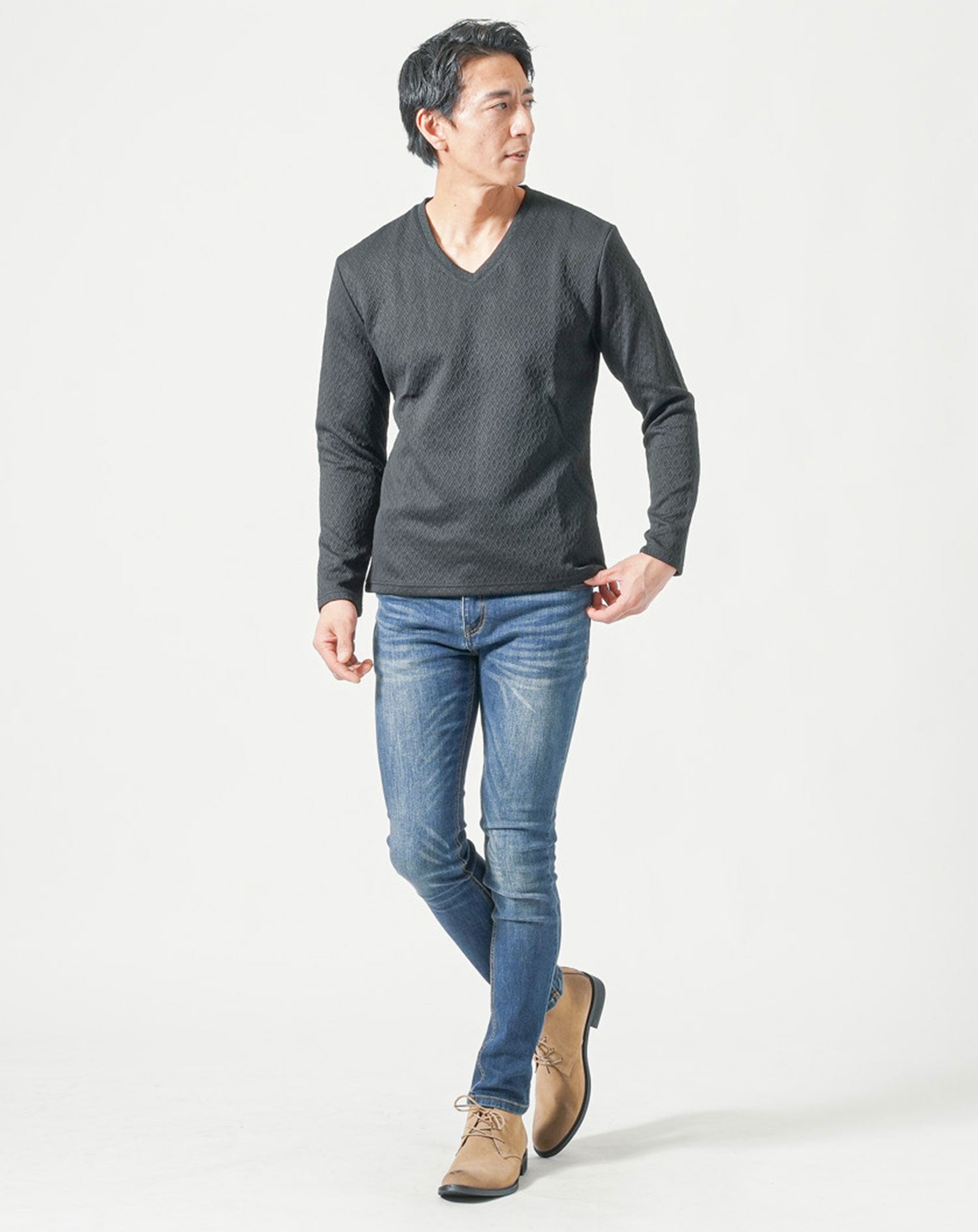 ダイヤジャガード長袖ストレッチVネックTシャツ