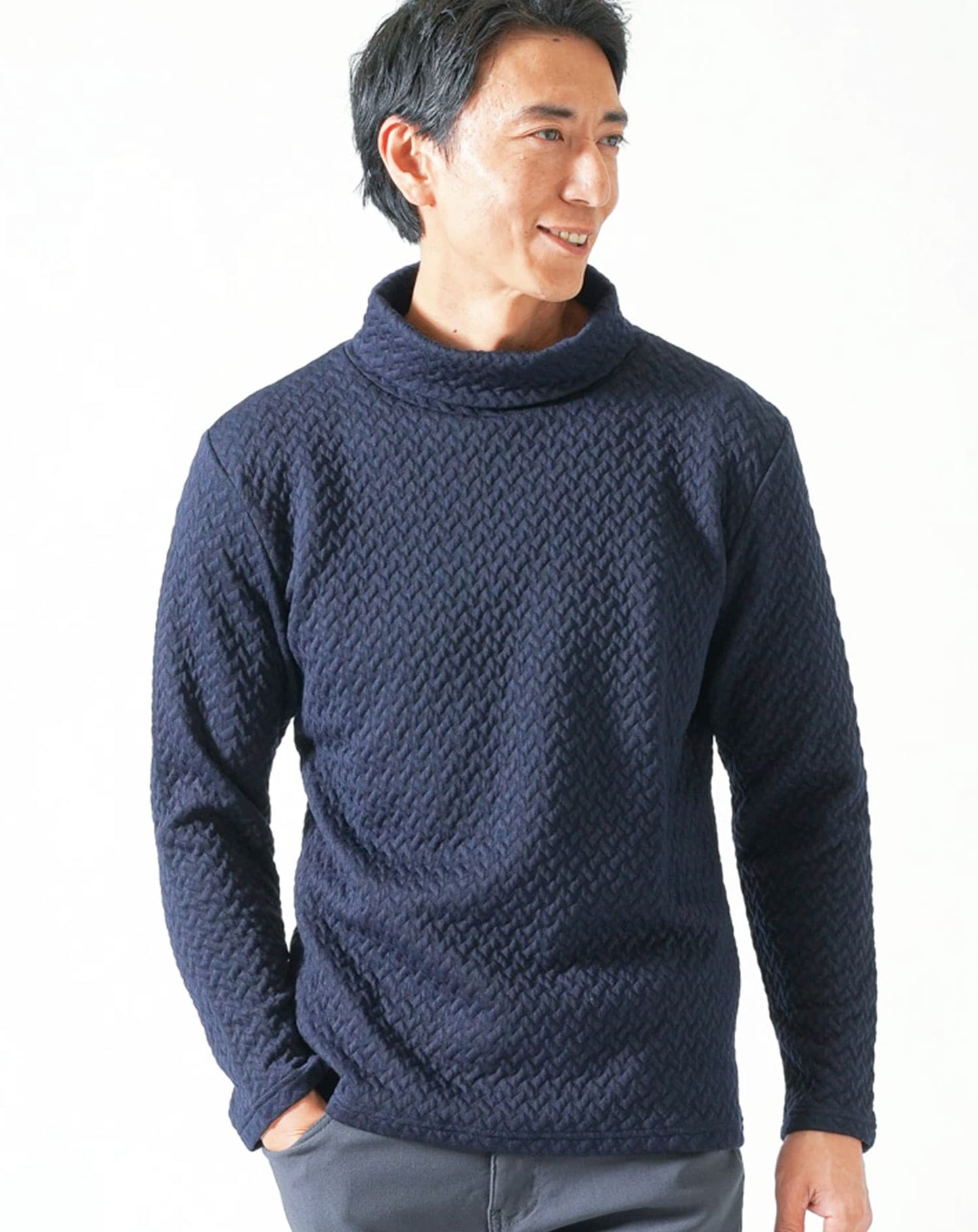 キルティングバスケット編み長袖タートルネックTシャツ